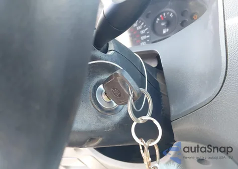 2005 Ford Focus Zx4 из США, поврежденный, VIN 1FAFP34N35W208140